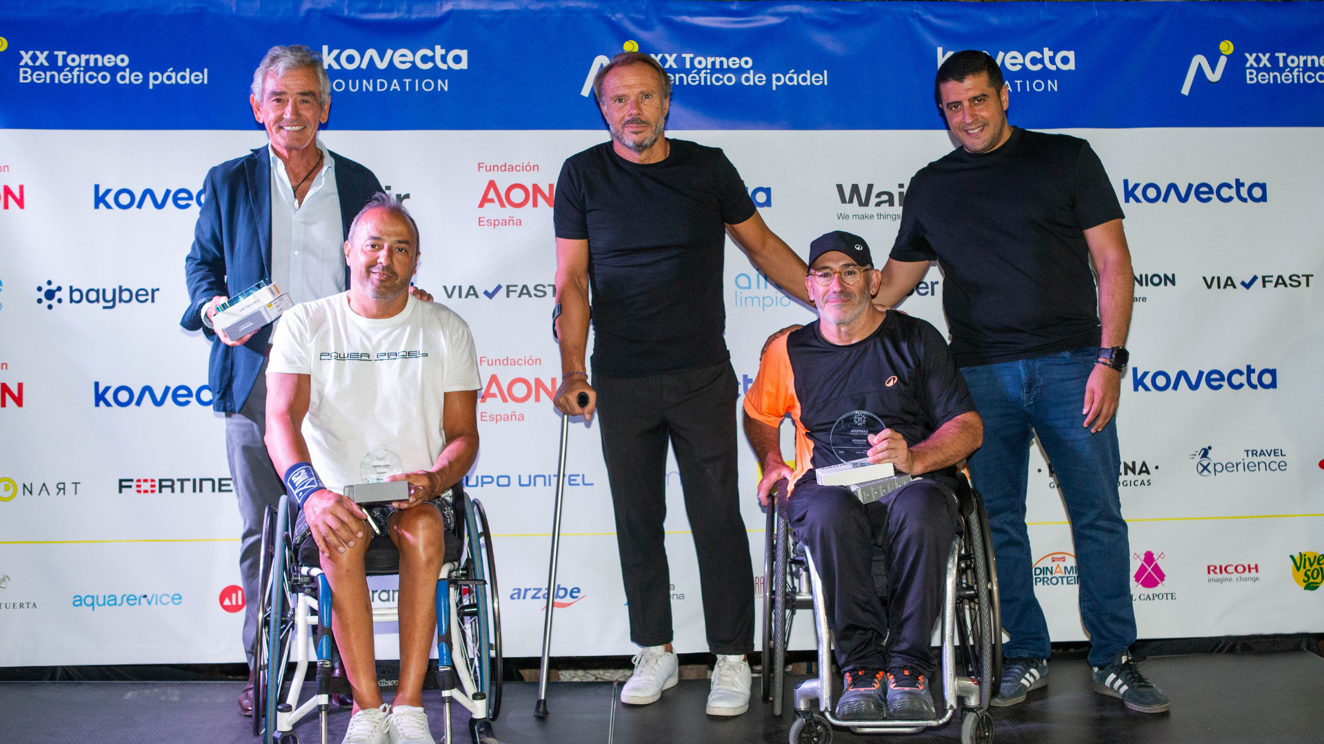 Torneo Header Award ceremony at the 20th Konecta Foundation Charity Paddle Tournament with Nourdine Bihmane and Jose Maria Pacheco